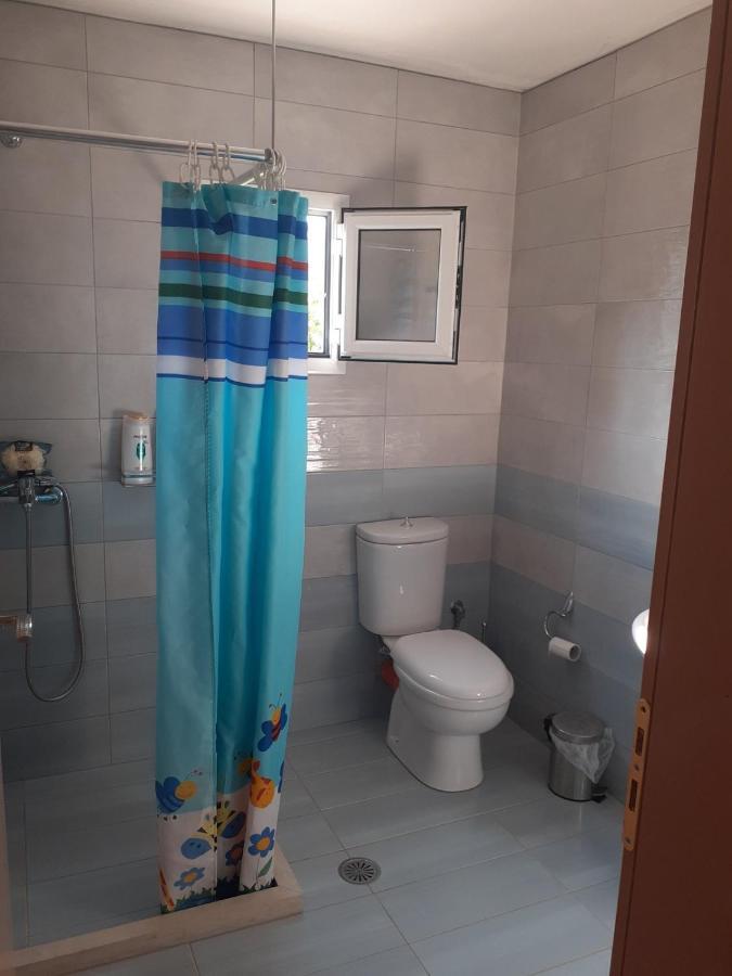 Gezos Apartment Himare Buitenkant foto